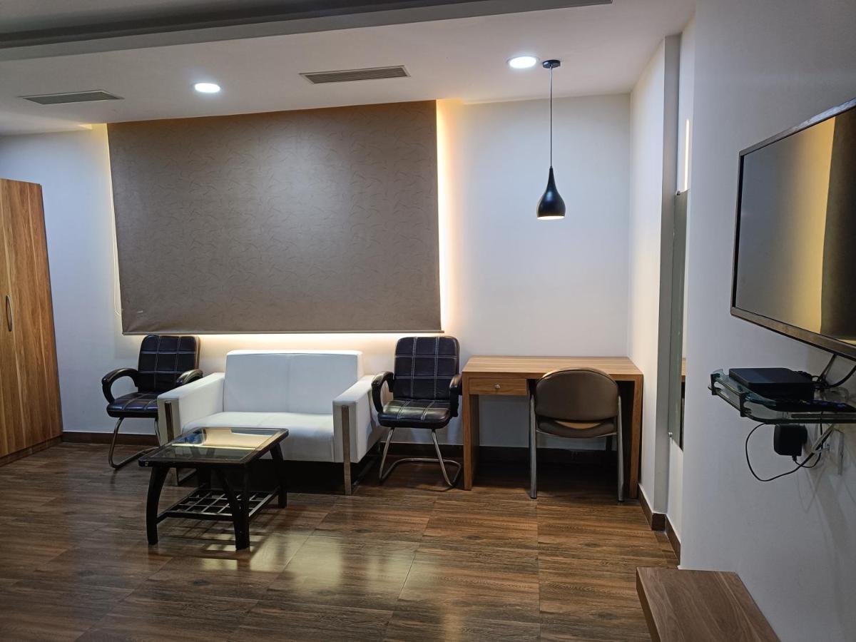 The Dwelling Paradise Hotel Greater Noida Exterior photo